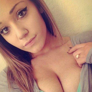 Chaude pour sexe Martigny et toi ?